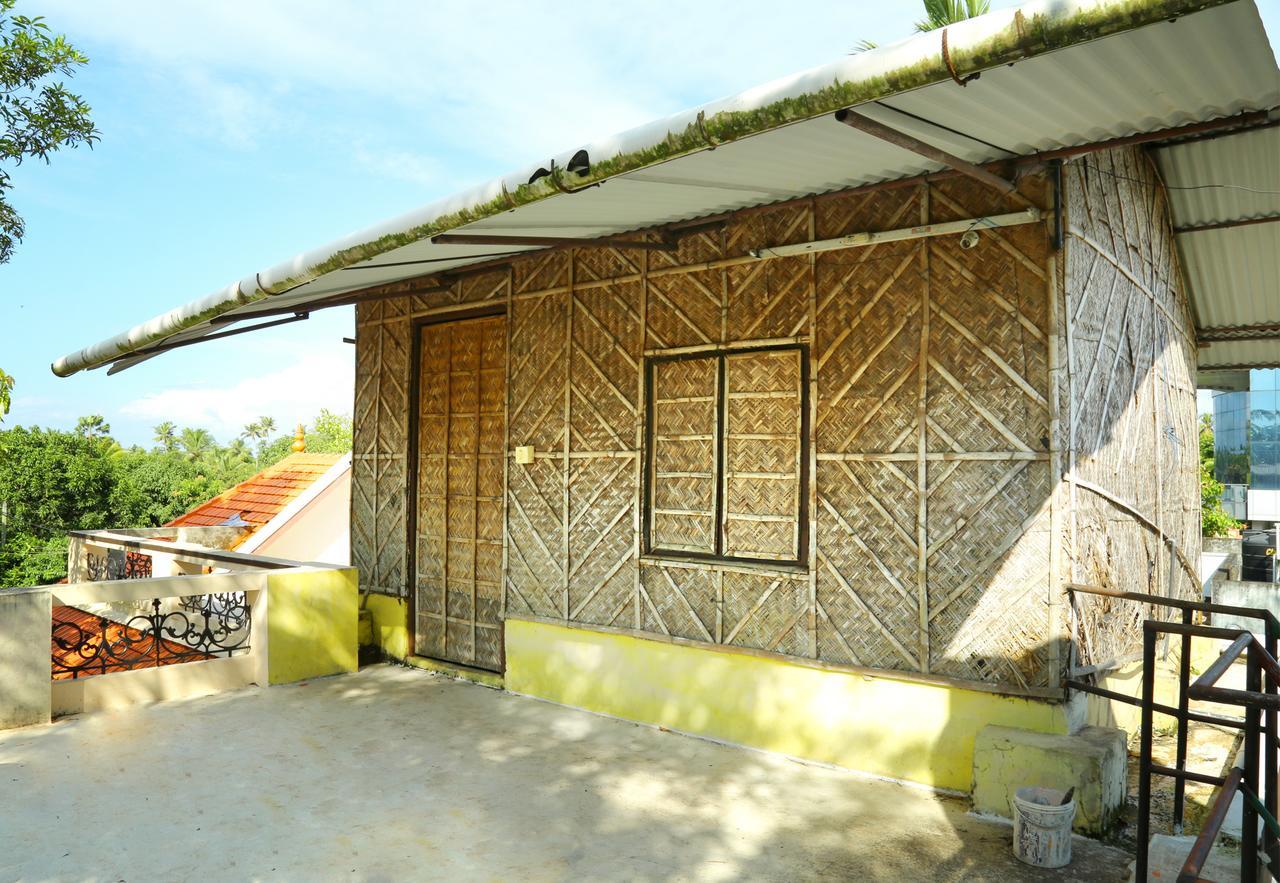 Daffodils Homestay Alappuzha ภายนอก รูปภาพ