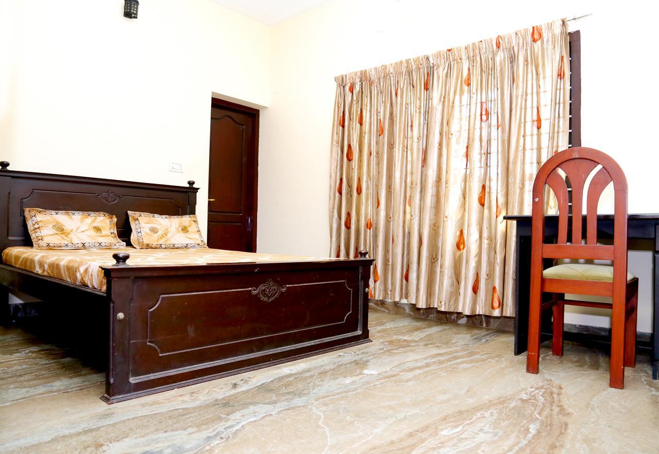 Daffodils Homestay Alappuzha ภายนอก รูปภาพ